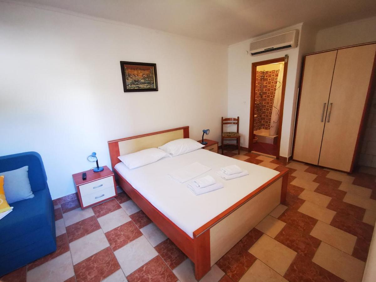 Apartments Vrdoljak Lumbarda Luaran gambar