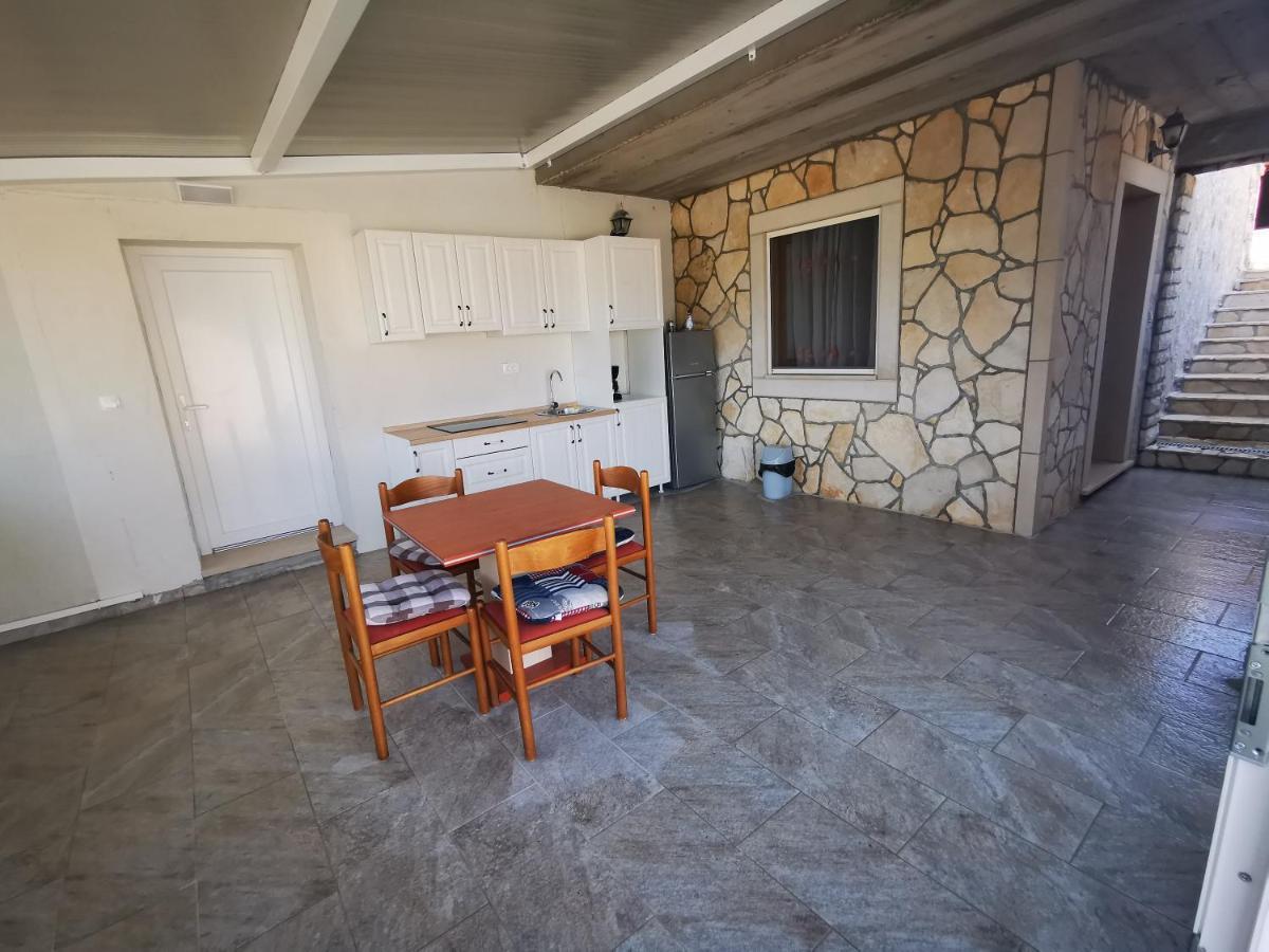 Apartments Vrdoljak Lumbarda Luaran gambar