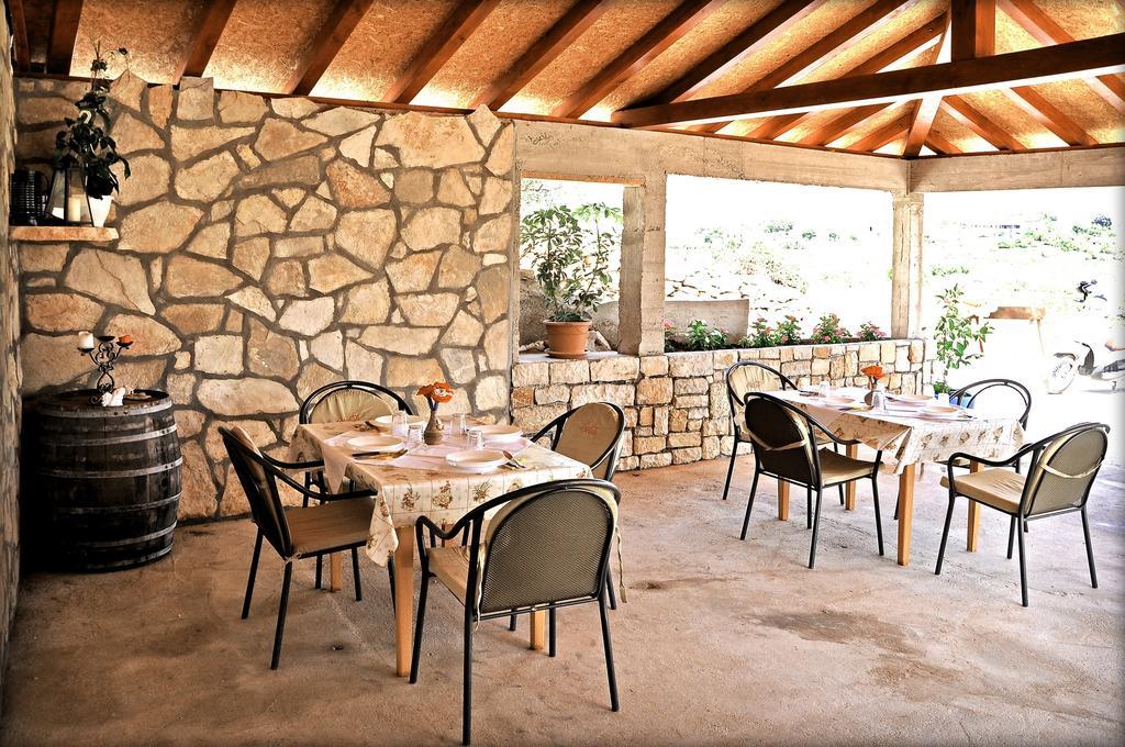 Apartments Vrdoljak Lumbarda Luaran gambar